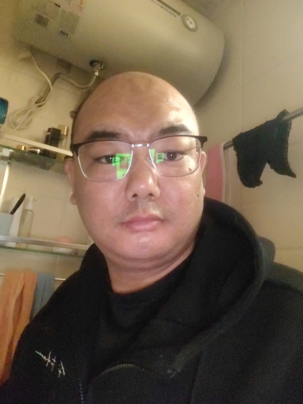 小胖子的第一张照片--泰州相亲服务中心