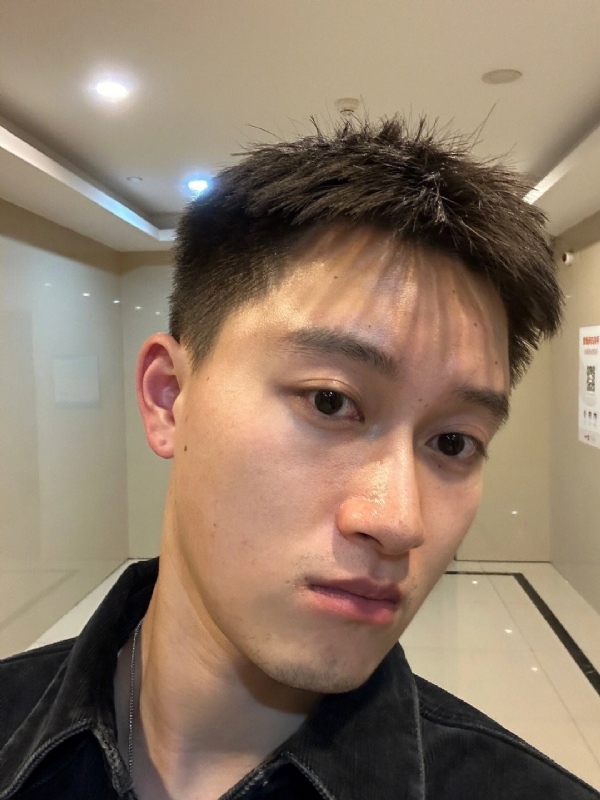 月光之下的第一张照片--泰州相亲服务中心