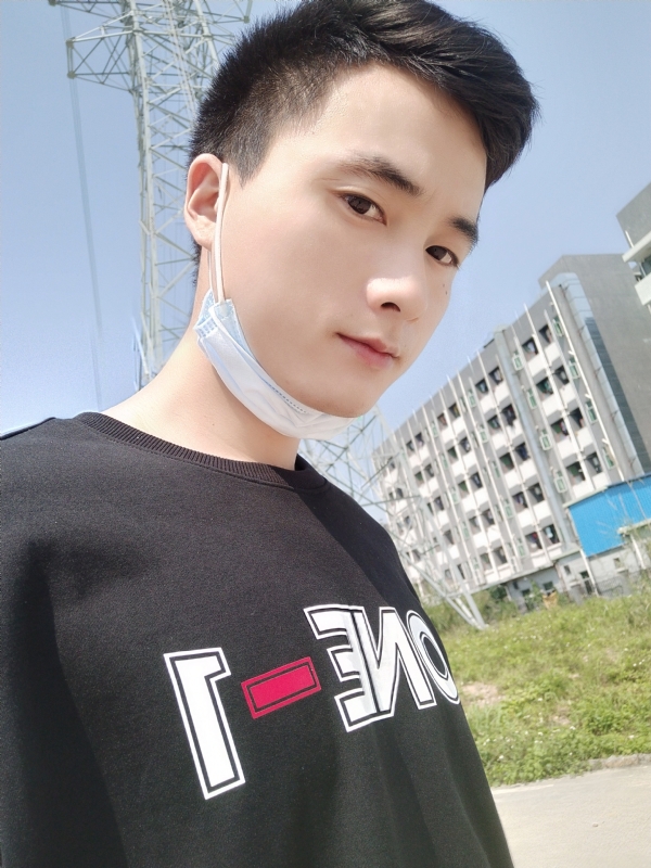 何凡的第一张照片--泰州相亲服务中心