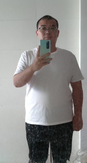佛系胖子的第一张照片--泰州相亲服务中心