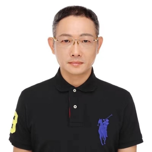 邱先森的第一张照片--泰州相亲服务中心