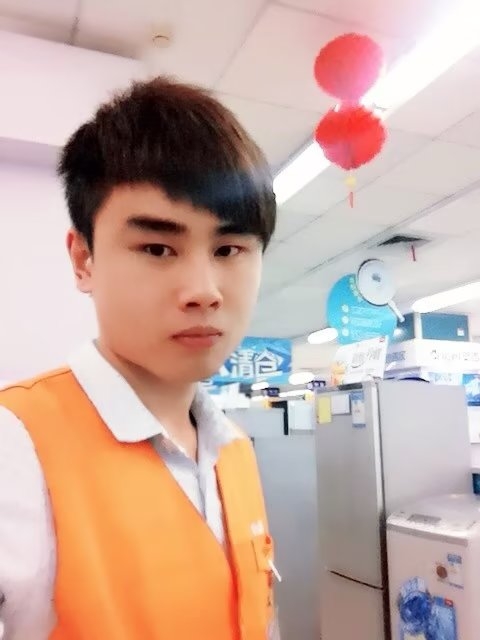 罗自强的第一张照片--泰州相亲服务中心