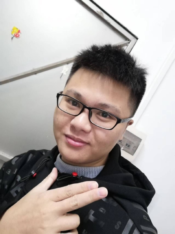 小小梦执的第一张照片--泰州相亲服务中心