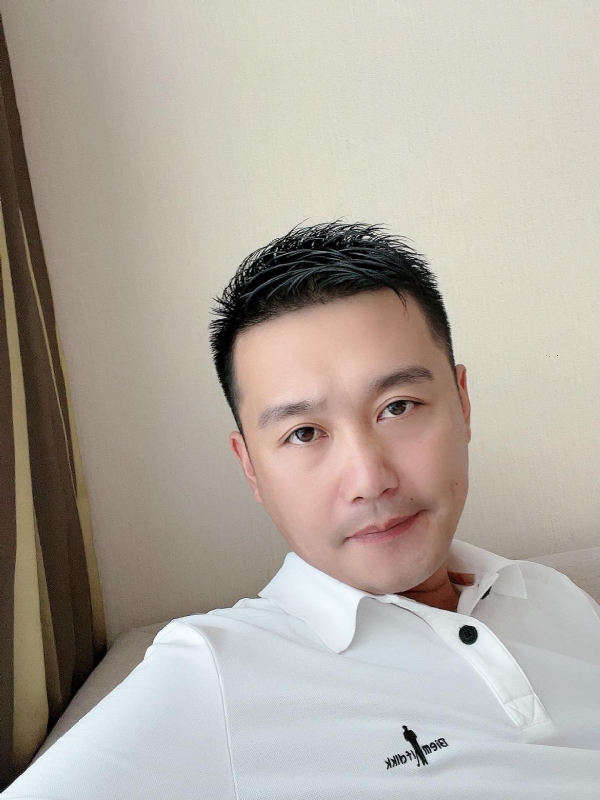 笑望人非的第一张照片--泰州相亲服务中心