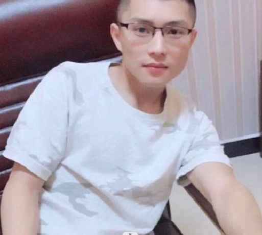 辉辉辉的第一张照片--泰州相亲服务中心