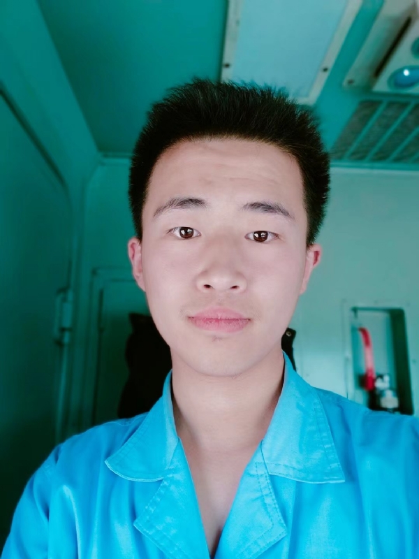 生而为人的第四张照片--泰州相亲服务中心