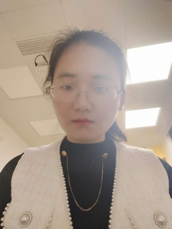 闲敲棋子的第一张照片--泰州相亲服务中心