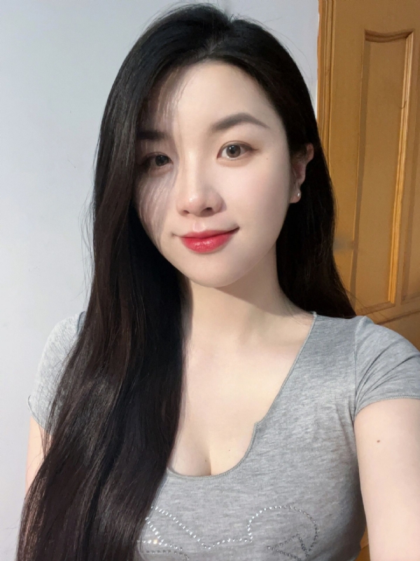 乔乔在寻爱的第一张照片--泰州相亲服务中心
