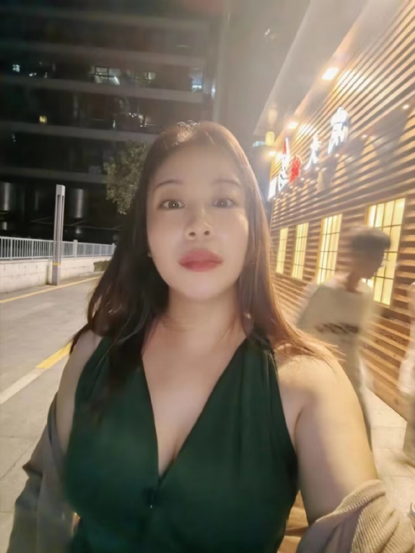 叶子青青的第四张照片--泰州相亲服务中心