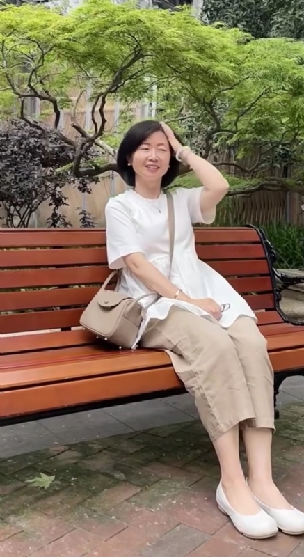 千年老母猪的第四张照片--泰州相亲服务中心
