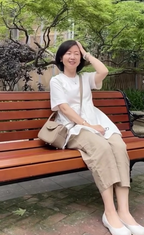 千年老母猪的第五张照片--泰州相亲服务中心