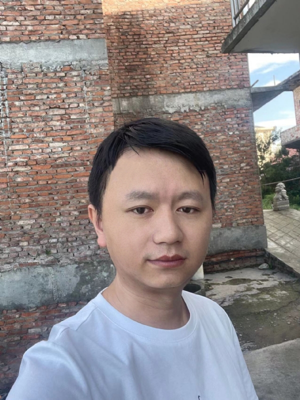行人的第一张照片--泰州相亲服务中心