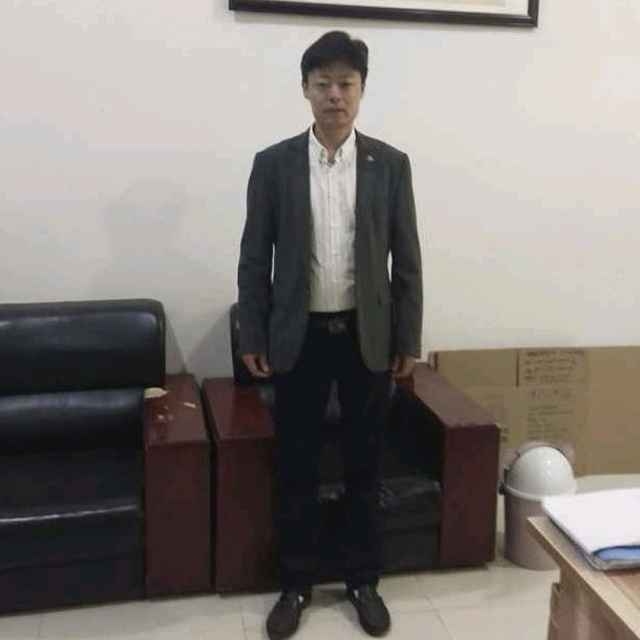 蓝天白云的第一张照片--泰州相亲服务中心