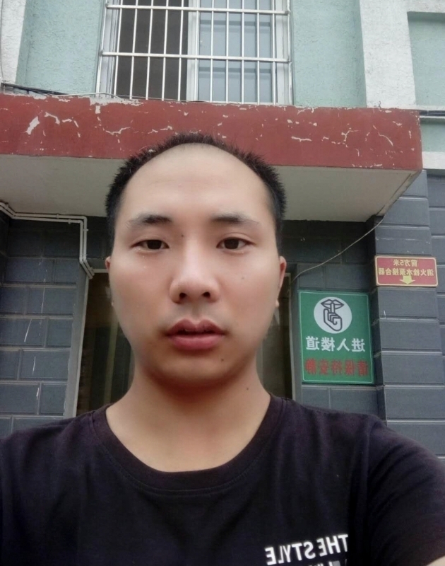 亮亮的第一张照片--泰州相亲服务中心