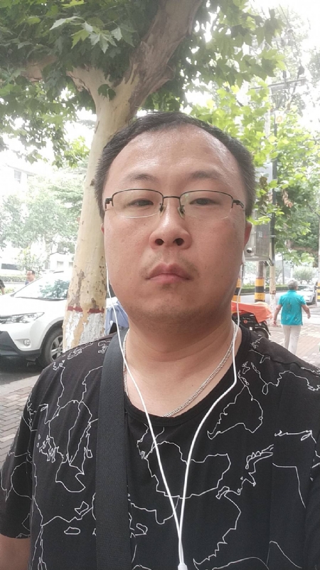 飘逸的星辰的第一张照片--泰州相亲服务中心