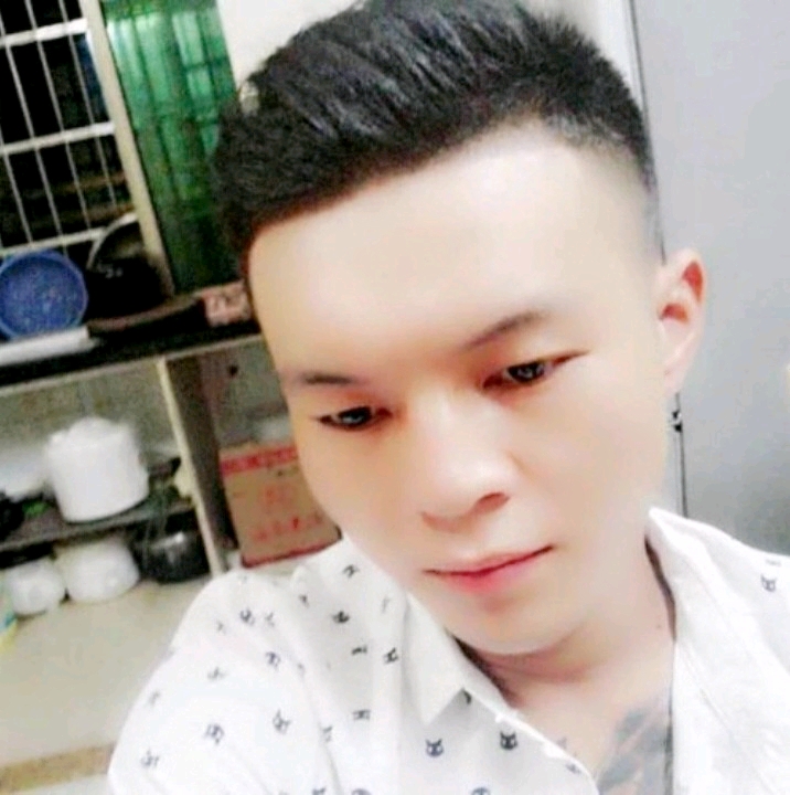 子龙的第一张照片--泰州相亲服务中心