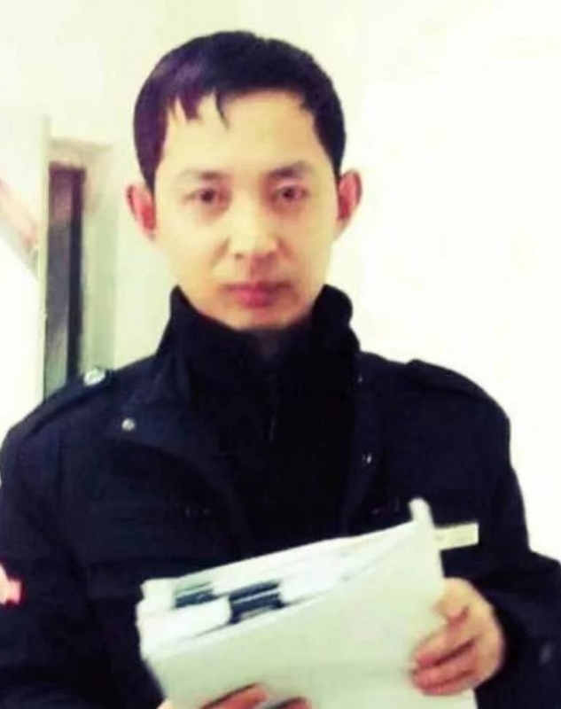 风雨中有你的第一张照片--泰州相亲服务中心