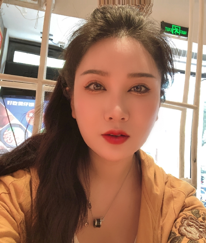 琳达的第二张照片--泰州相亲服务中心