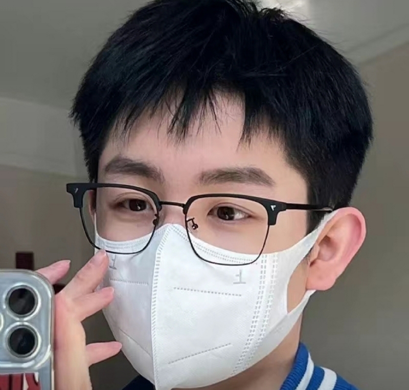 甜甜男孩的第一张照片--泰州相亲服务中心