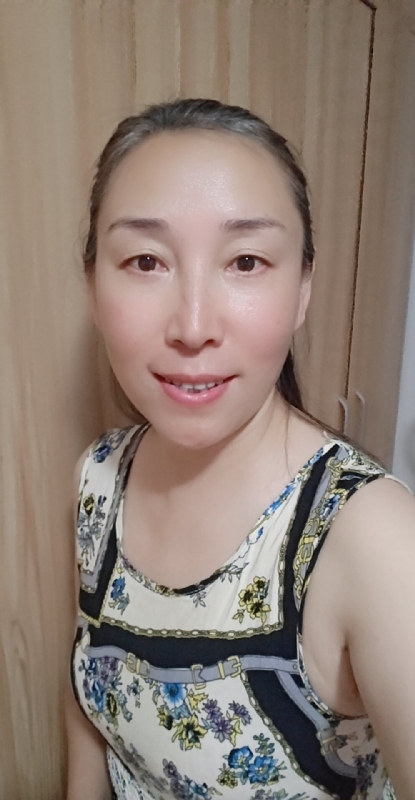 晓琴的第一张照片--泰州相亲服务中心
