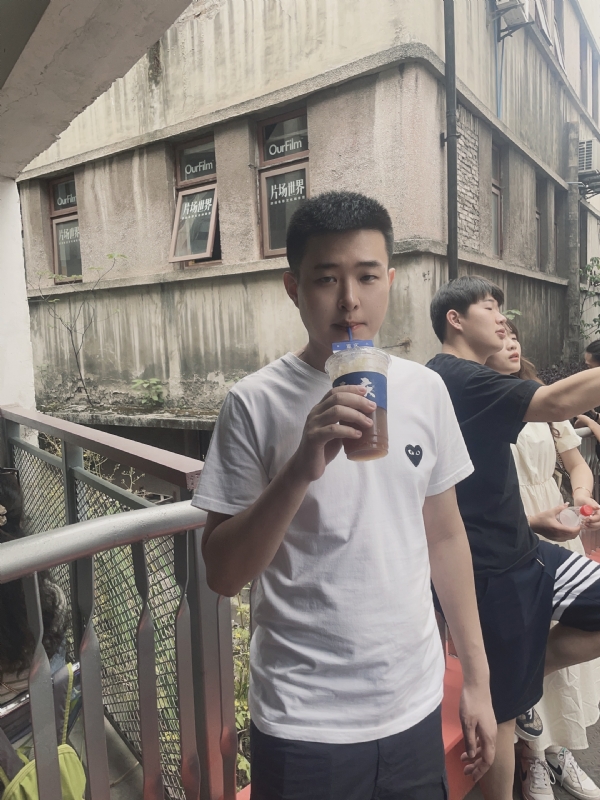 尚龙的第二张照片--泰州相亲服务中心