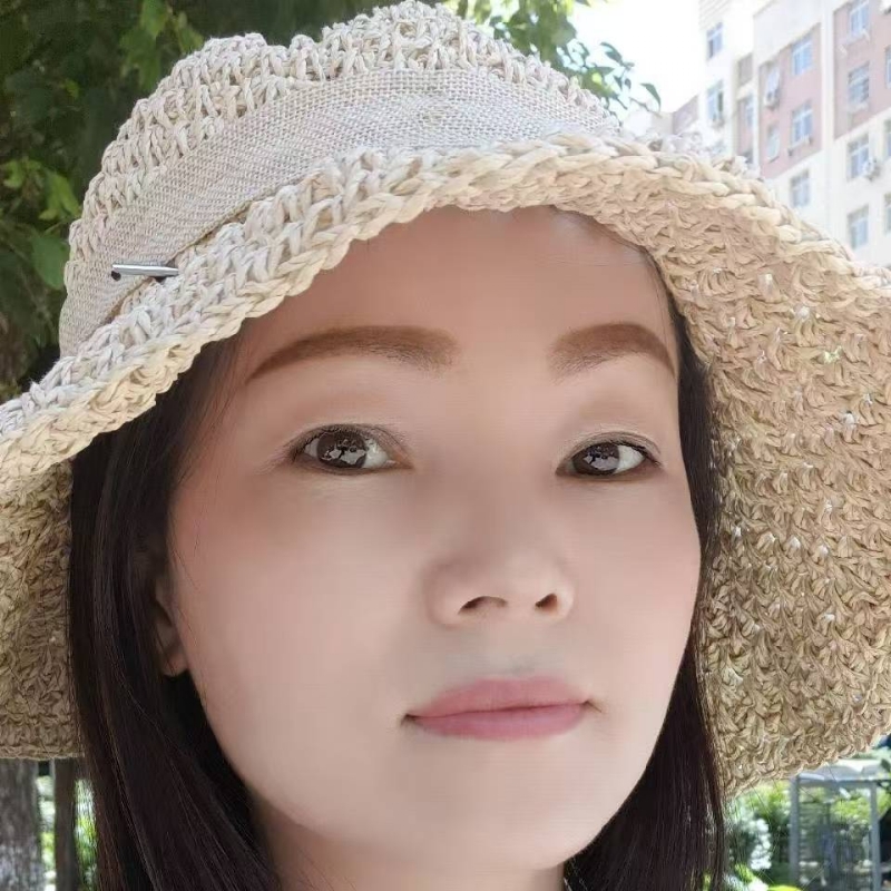蓝妮的第二张照片--泰州相亲服务中心