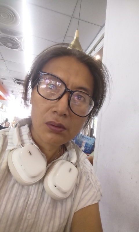 冬天的蔷薇的第三张照片--泰州相亲服务中心