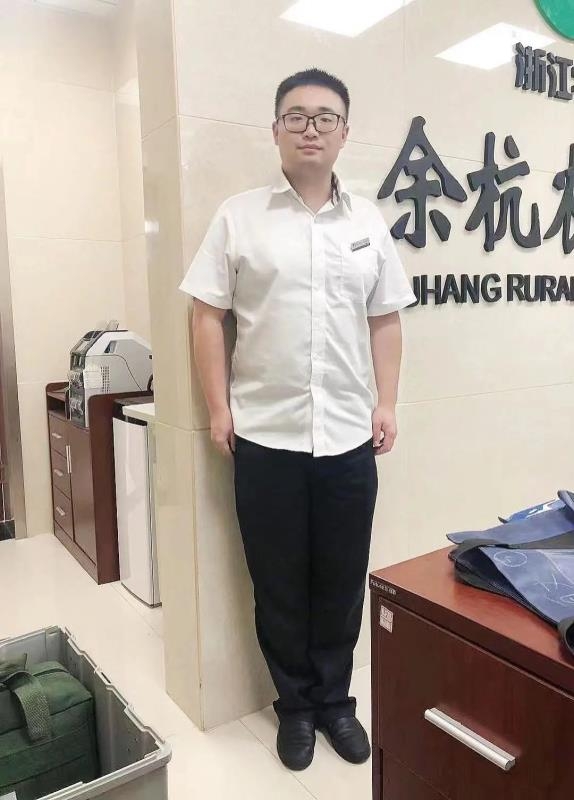 君临天下的第一张照片--泰州相亲服务中心