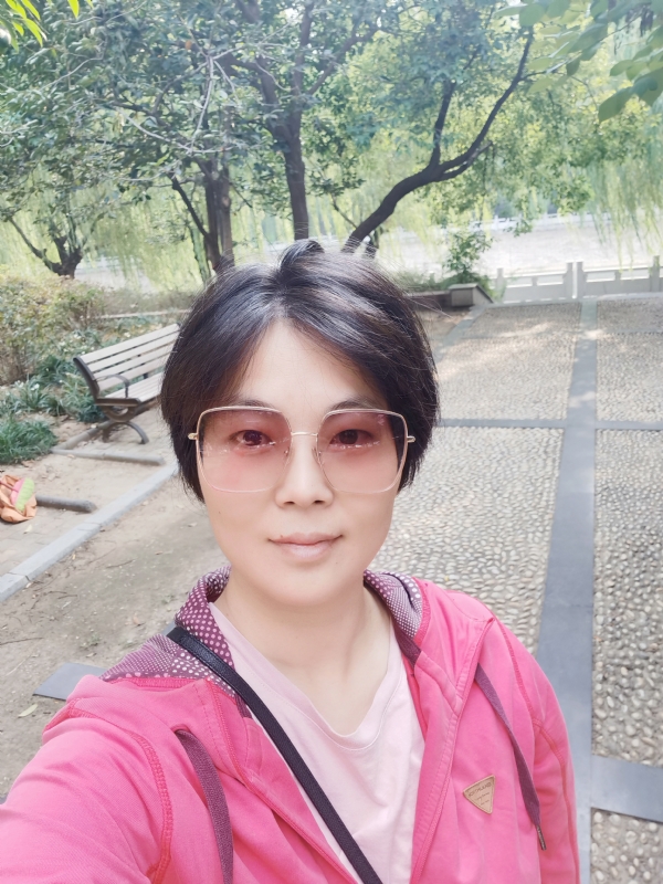 xuanwei的第一张照片--泰州相亲服务中心