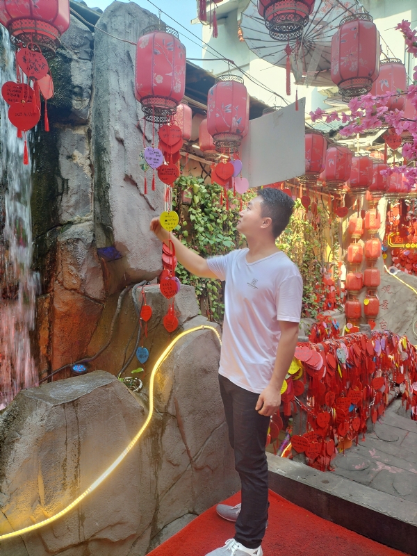 时间不语的第二张照片--泰州相亲服务中心