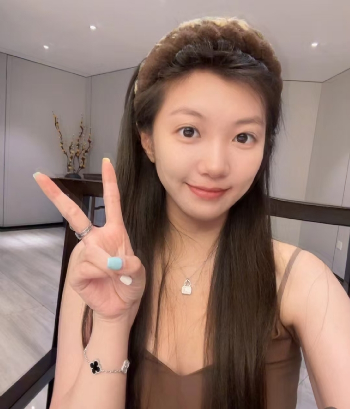 歌谣的第一张照片--泰州相亲服务中心