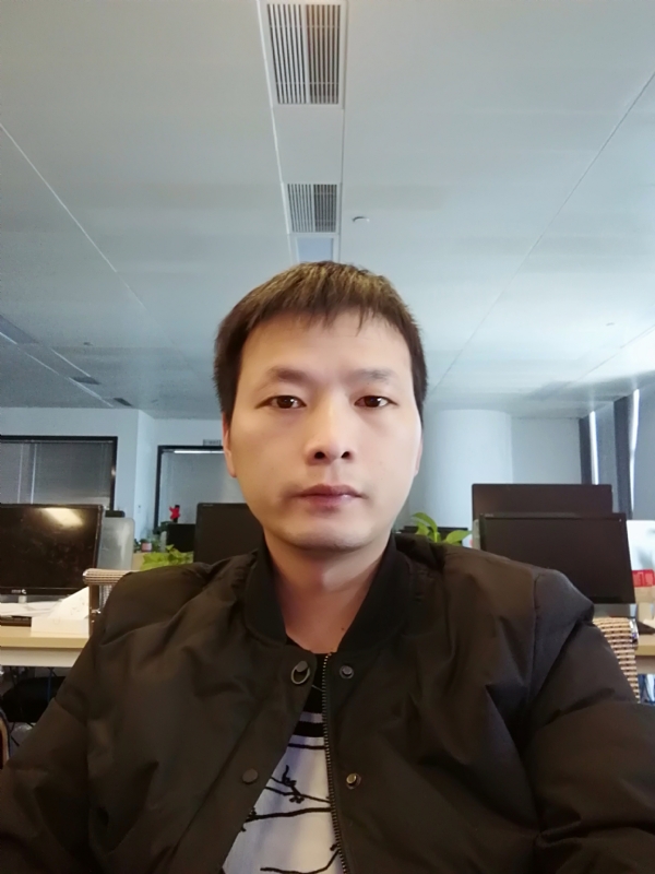 刘堃的第一张照片--泰州相亲服务中心
