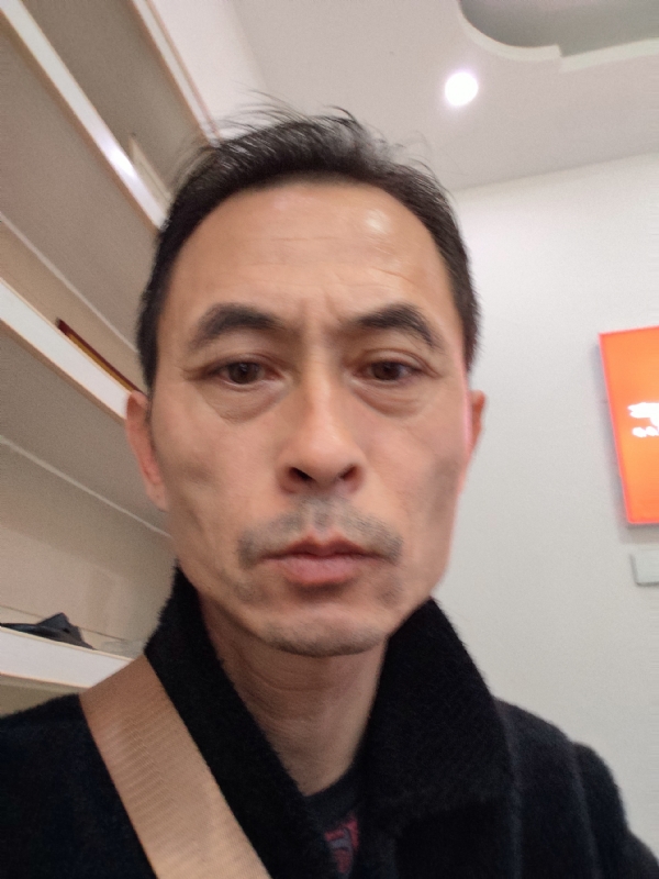 清晨阳光的第一张照片--泰州相亲服务中心