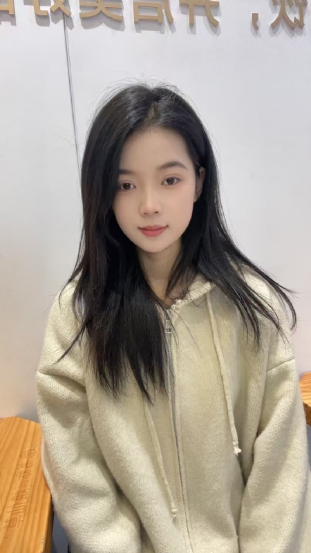 草莓奶昔的第一张照片--泰州相亲服务中心