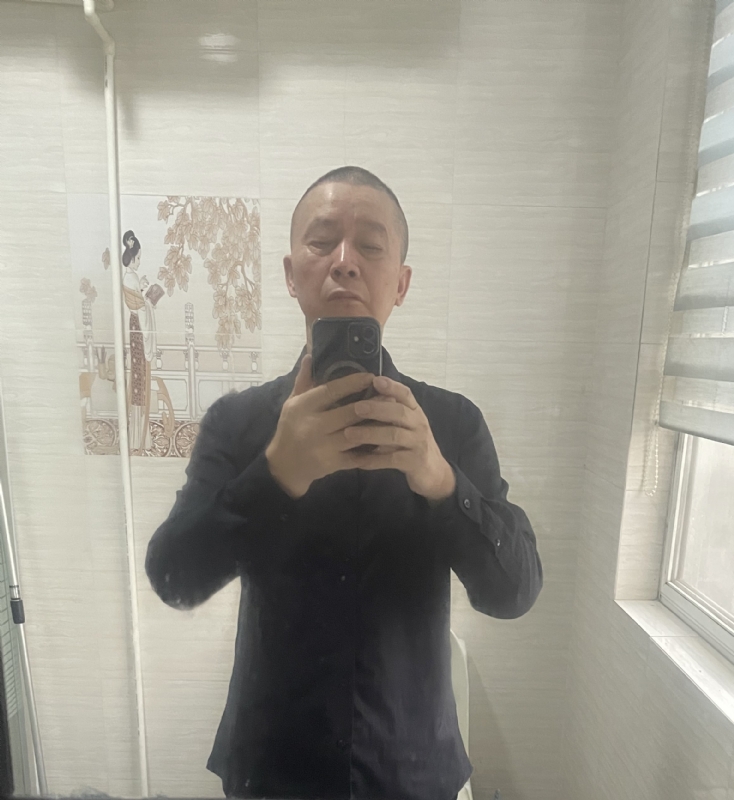 荣哥的第一张照片--泰州相亲服务中心