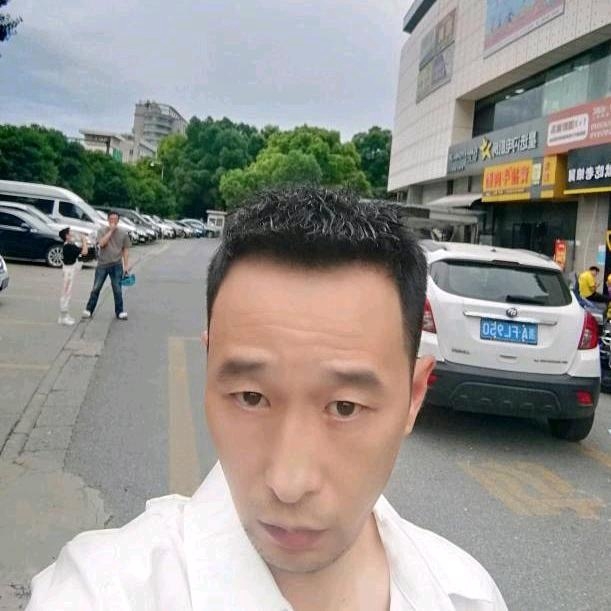 小林的第三张照片--泰州相亲服务中心