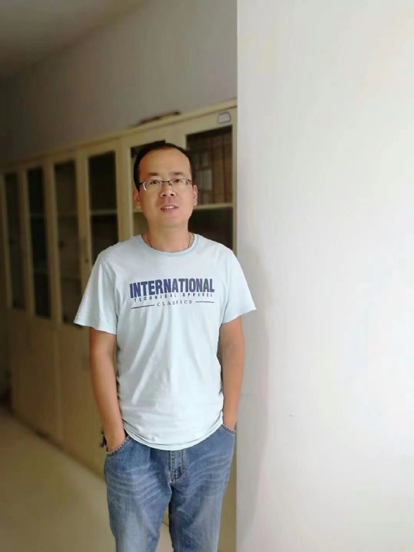 黄土麦田的第一张照片--泰州相亲服务中心