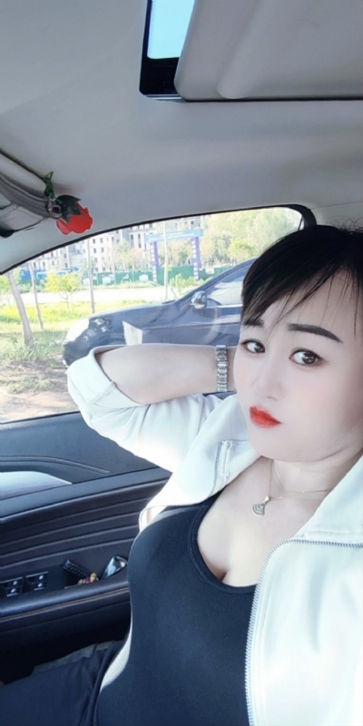 王芳燕的第四张照片--泰州相亲服务中心