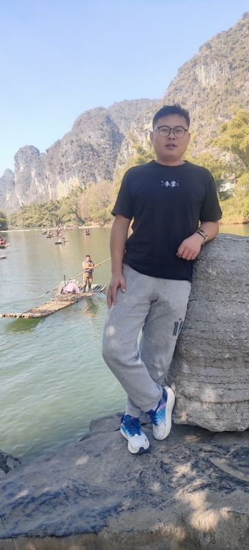 受过伤的狼的第三张照片--泰州相亲服务中心