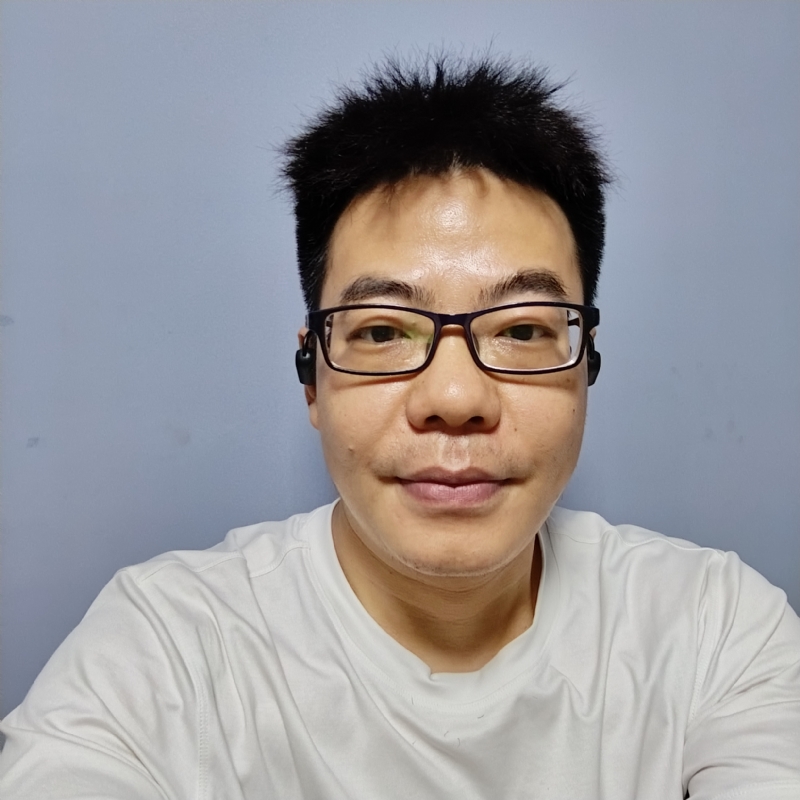 八月的星光的第一张照片--泰州相亲服务中心