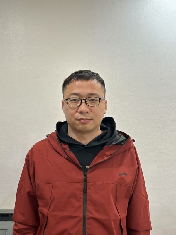 小石头的第一张照片--泰州相亲服务中心
