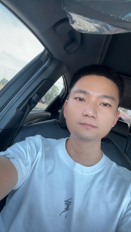 小江的第五张照片--泰州相亲服务中心