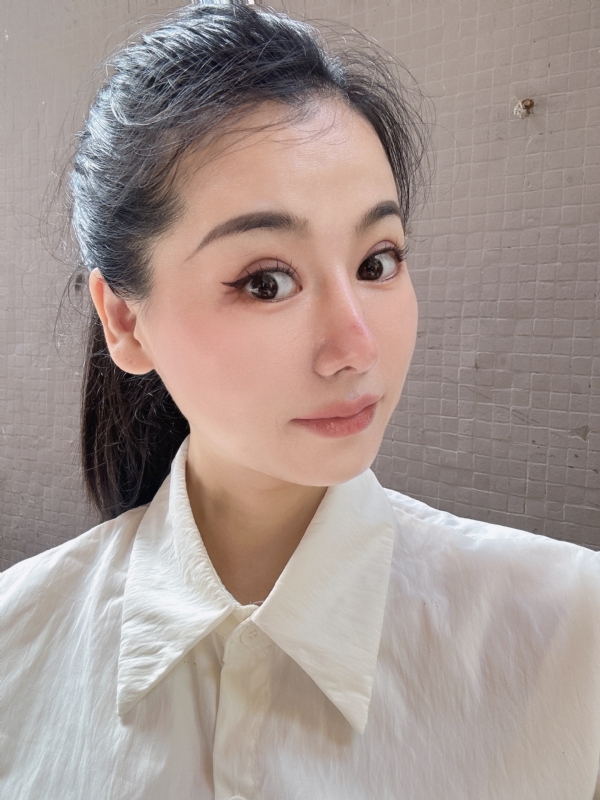 金莉的第二张照片--泰州相亲服务中心