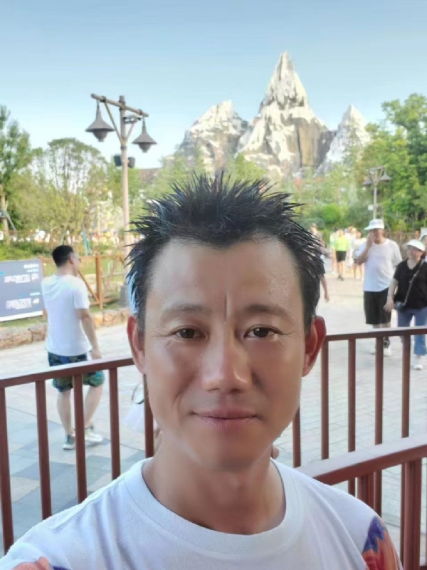 艾氏涂料博的第一张照片--泰州相亲服务中心