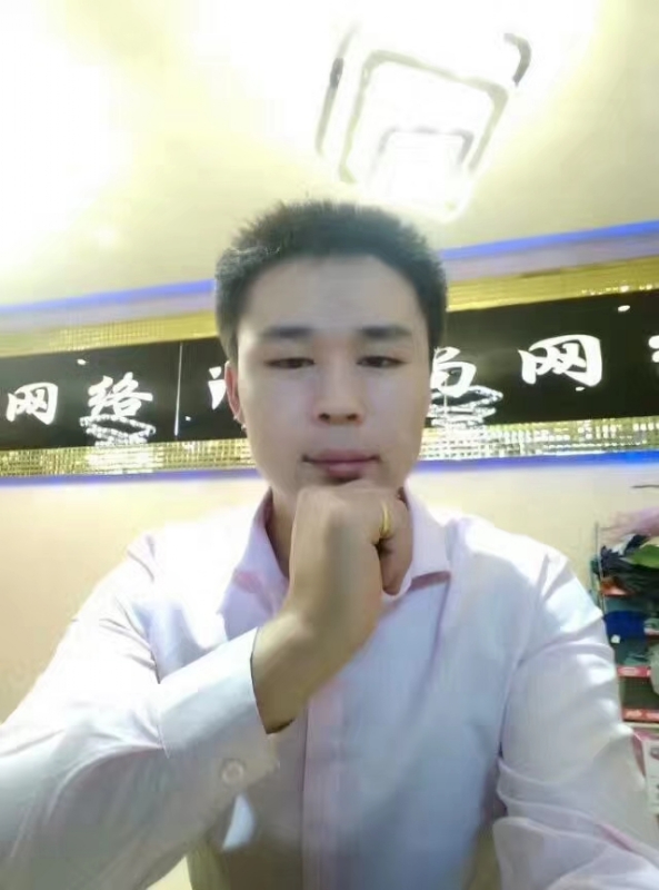 沉默寡言的第一张照片--泰州相亲服务中心