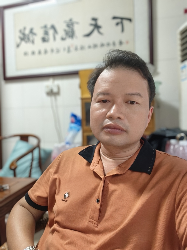 自强不息的第一张照片--泰州相亲服务中心