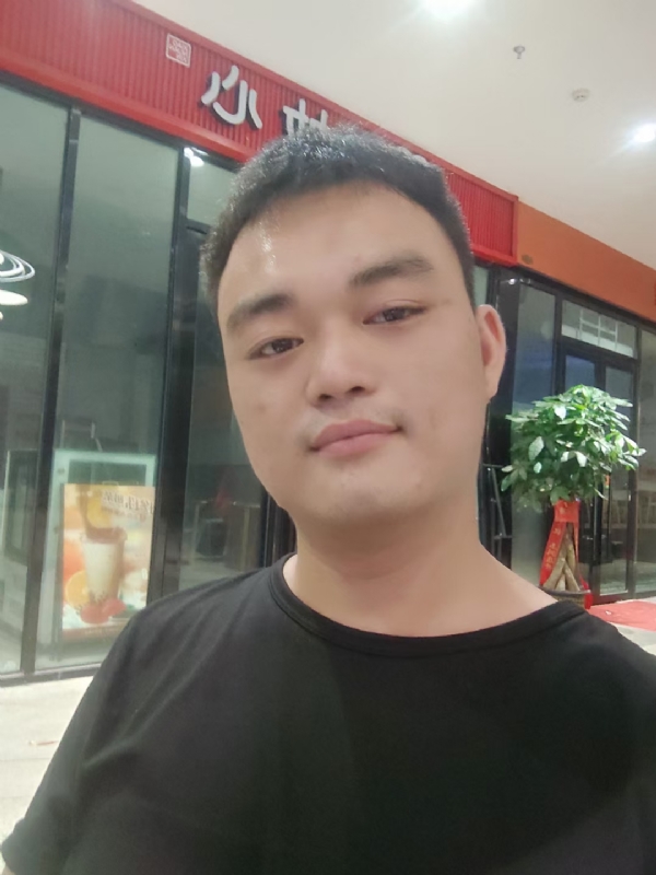 寻找另一半的第二张照片--泰州相亲服务中心