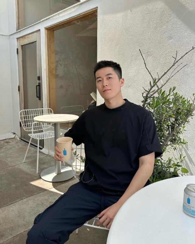 VV的第二张照片--泰州相亲服务中心