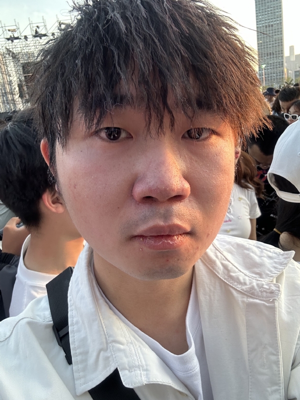 会修电脑的小杨的第一张照片--泰州相亲服务中心