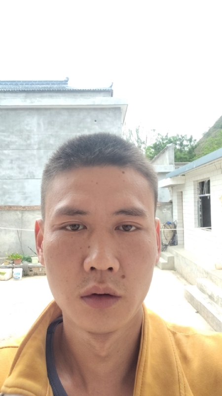 简单点的第一张照片--泰州相亲服务中心